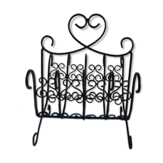 Wrought iron magazine holder