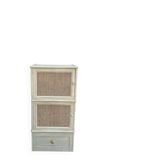 Armoire en bois patiné