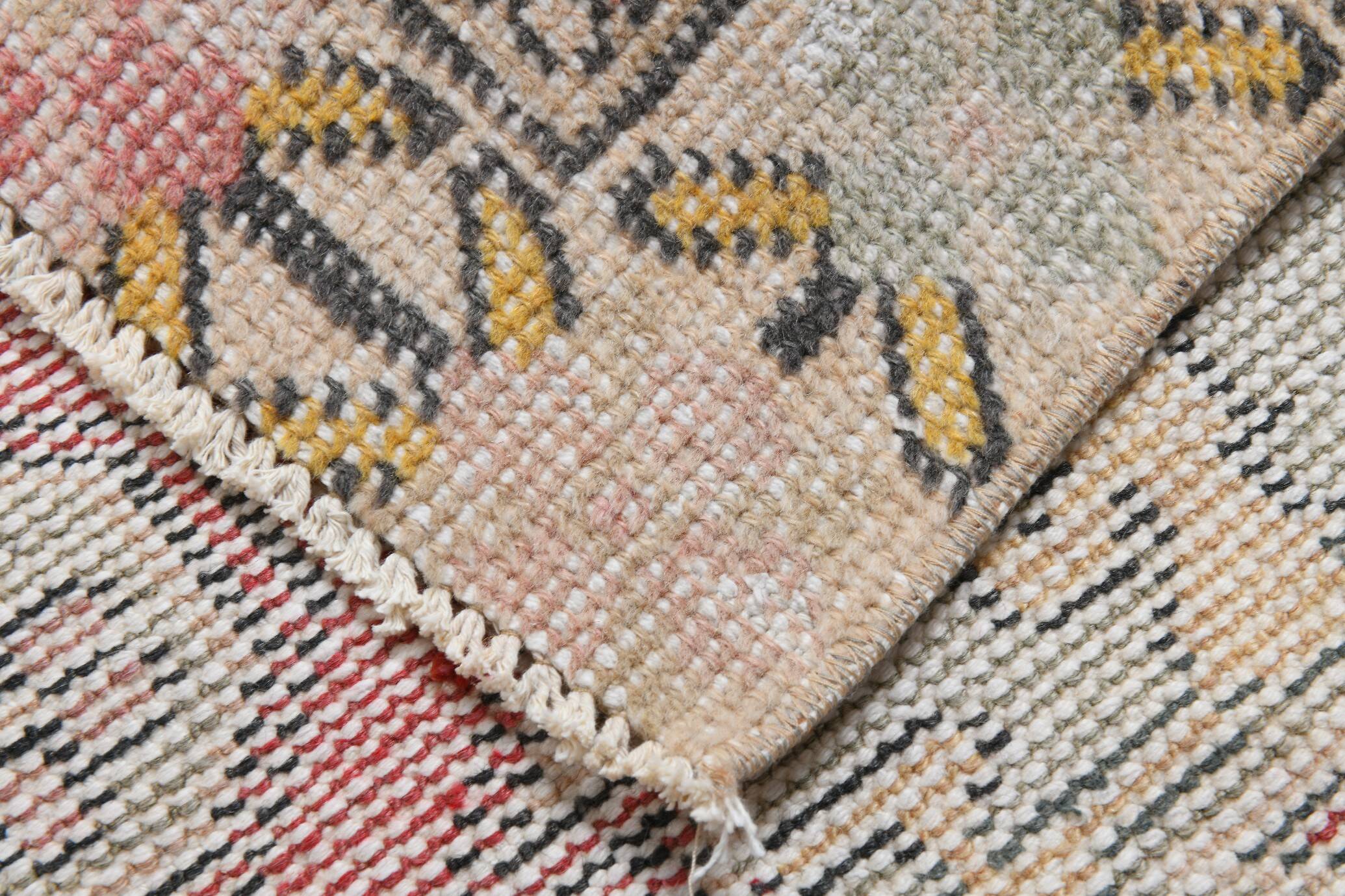 Turkish Red Cream Classic Pattern Vintage Rug, 127x215Cm