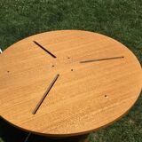Round table in solid elm from the 80s