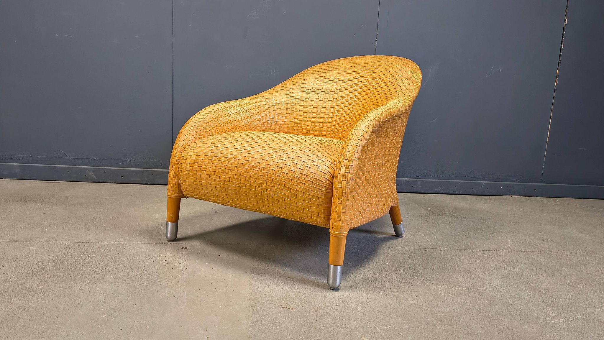 Antonio Citterio braided leather armchair, 1980s
