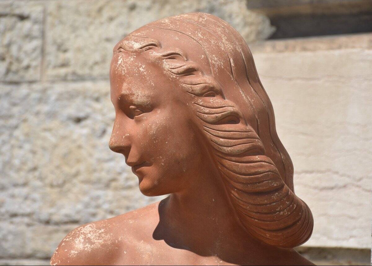 French school, Head of a woman (around 1920)