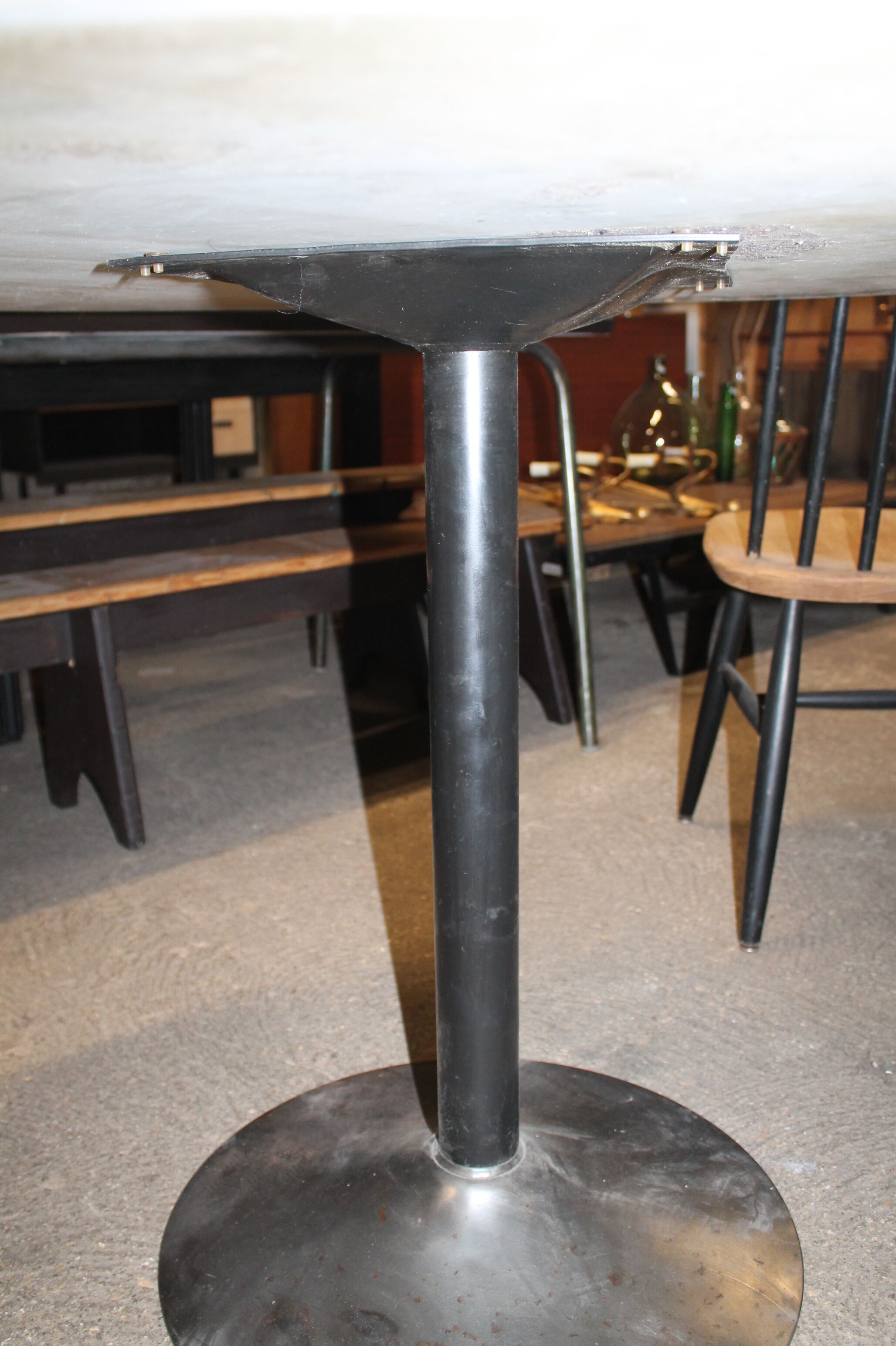 Marble round table and chairs