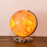 Light earth globe