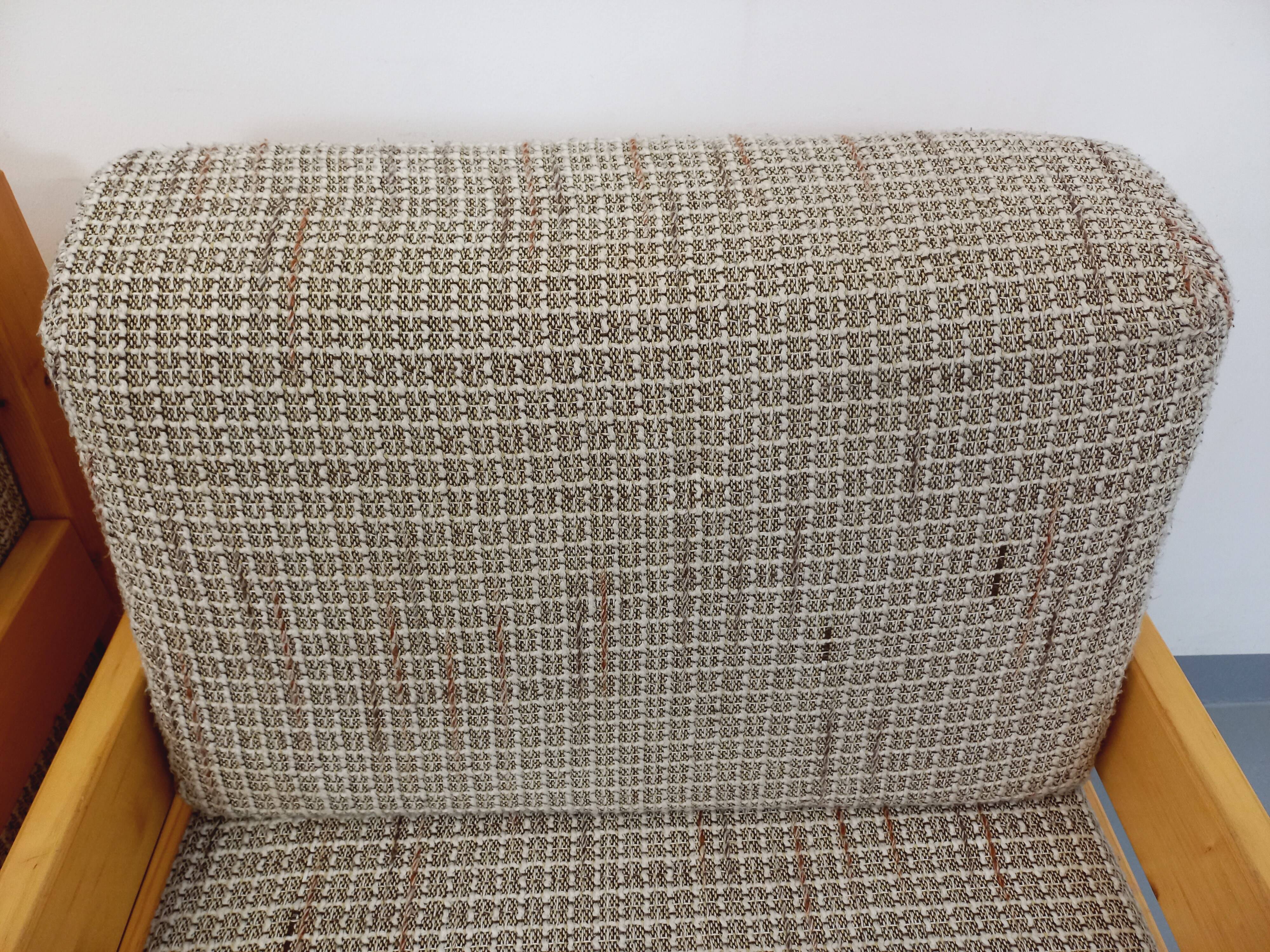 Set of 2 vintage fireside chairs in pine and fabric from the 70s