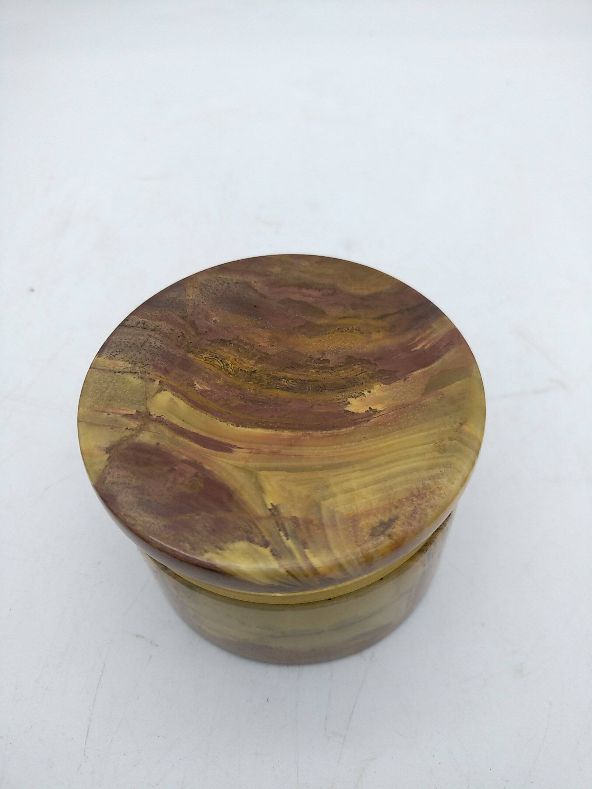 Round onyx box. Alabastros Miquel.