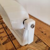 Porcelain and opaline wall lamp