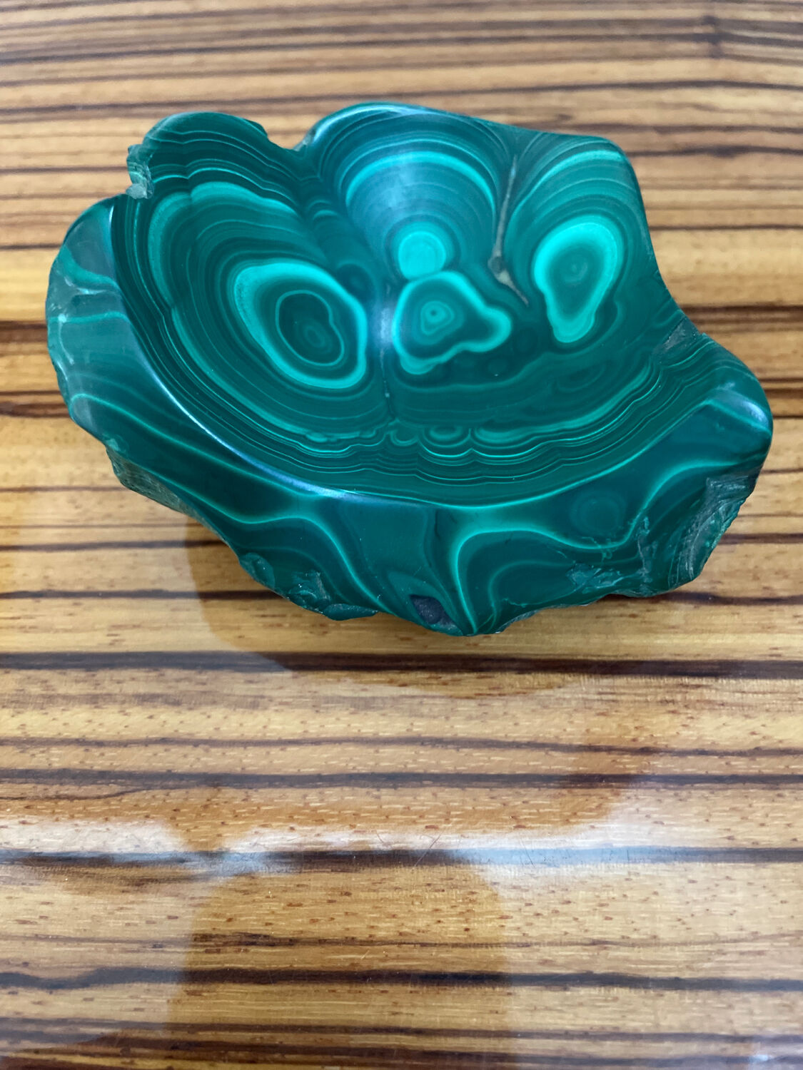 Cendrier bloc de malachite 310 gr