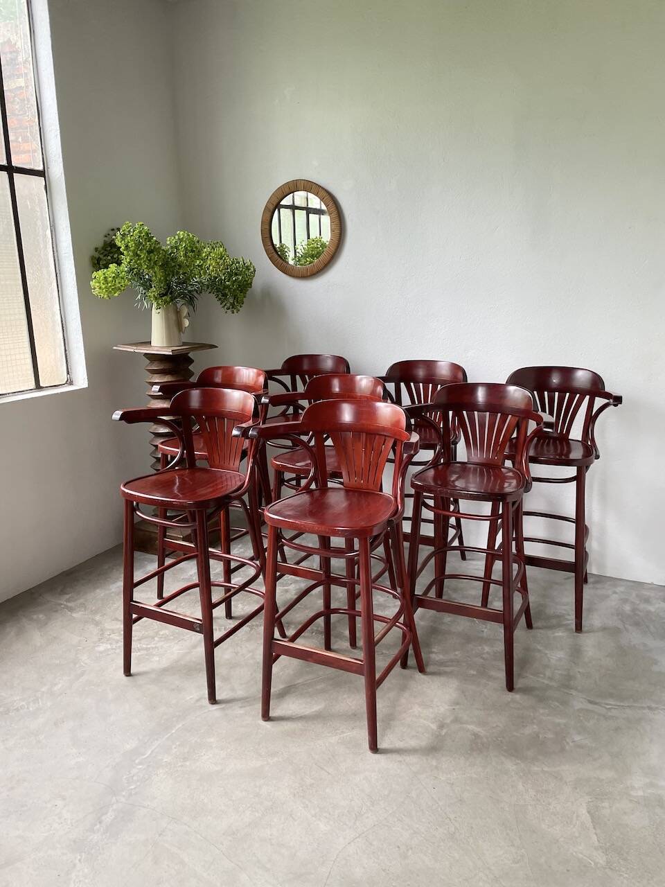 Set of 8 high bistro stools