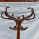 Baumann parrot coat rack