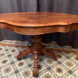Violin table