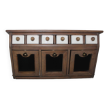 Etagère, distributeur à épices