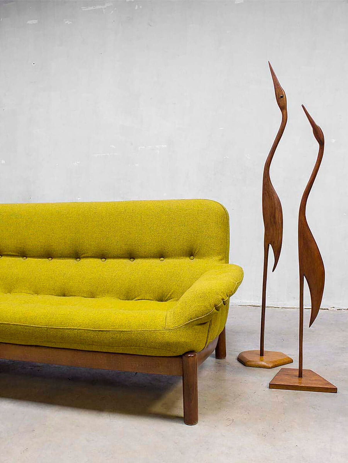 Danish midcentury design sofa ‘mellow yellow’