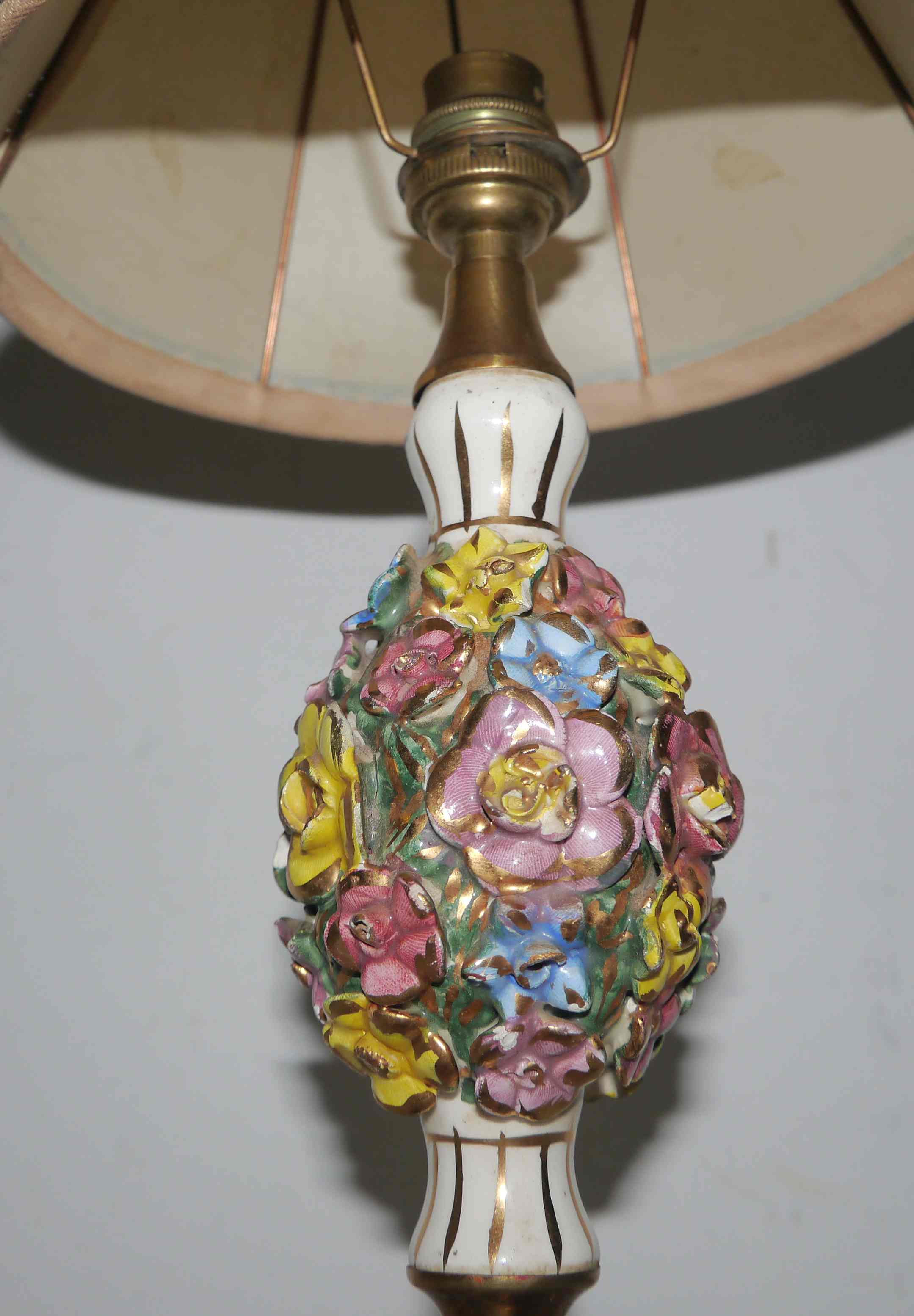 Lamp or night light bronze and ceramic glazed flowers