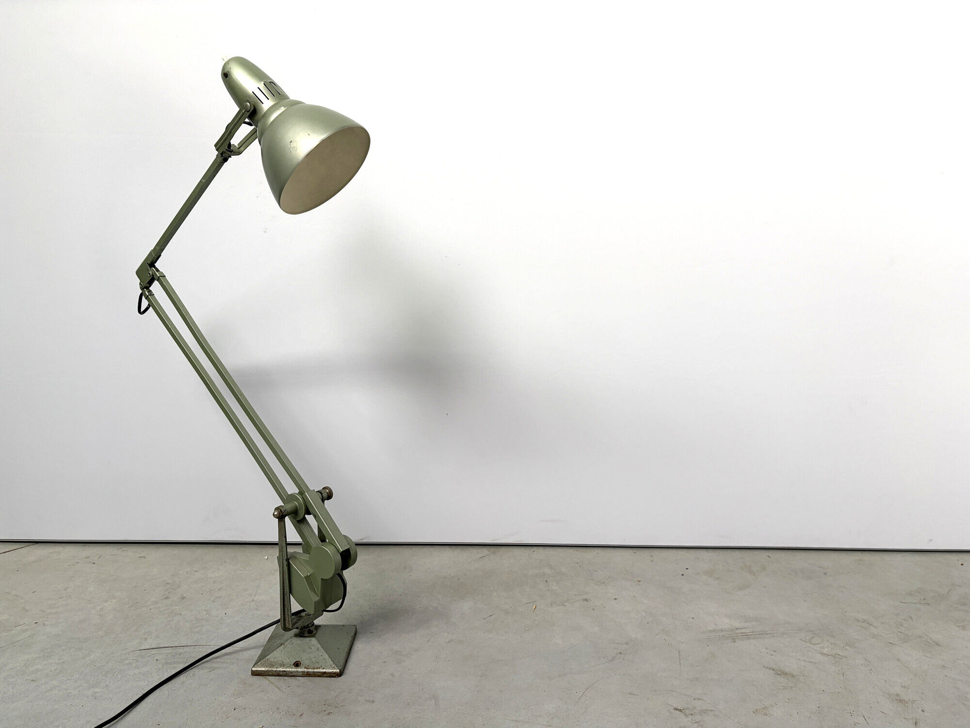 Articulated workshop light by Erpe, Belgium, 1950s
