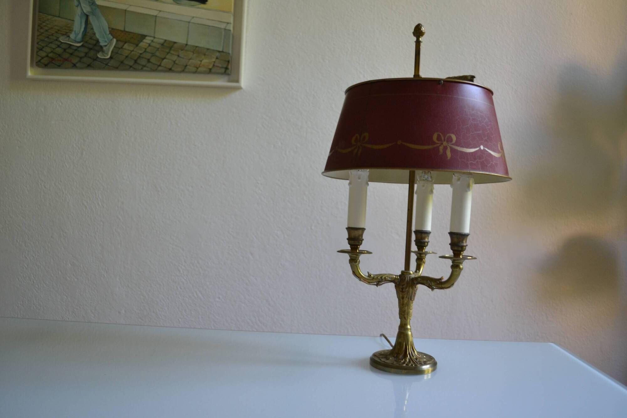 Lampe bouillotte 3 feux bronze et abat jour tôle bordeaux
