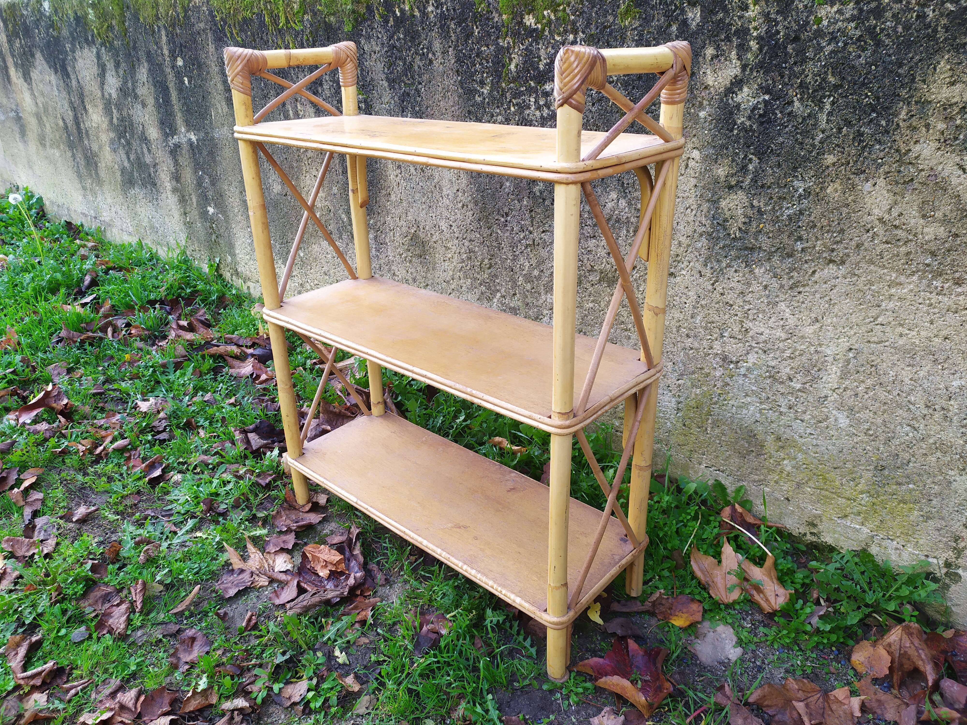 Étagère bambou et rotin années 50-60