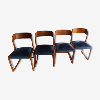 Suite de 4 chaises traineau Baumann