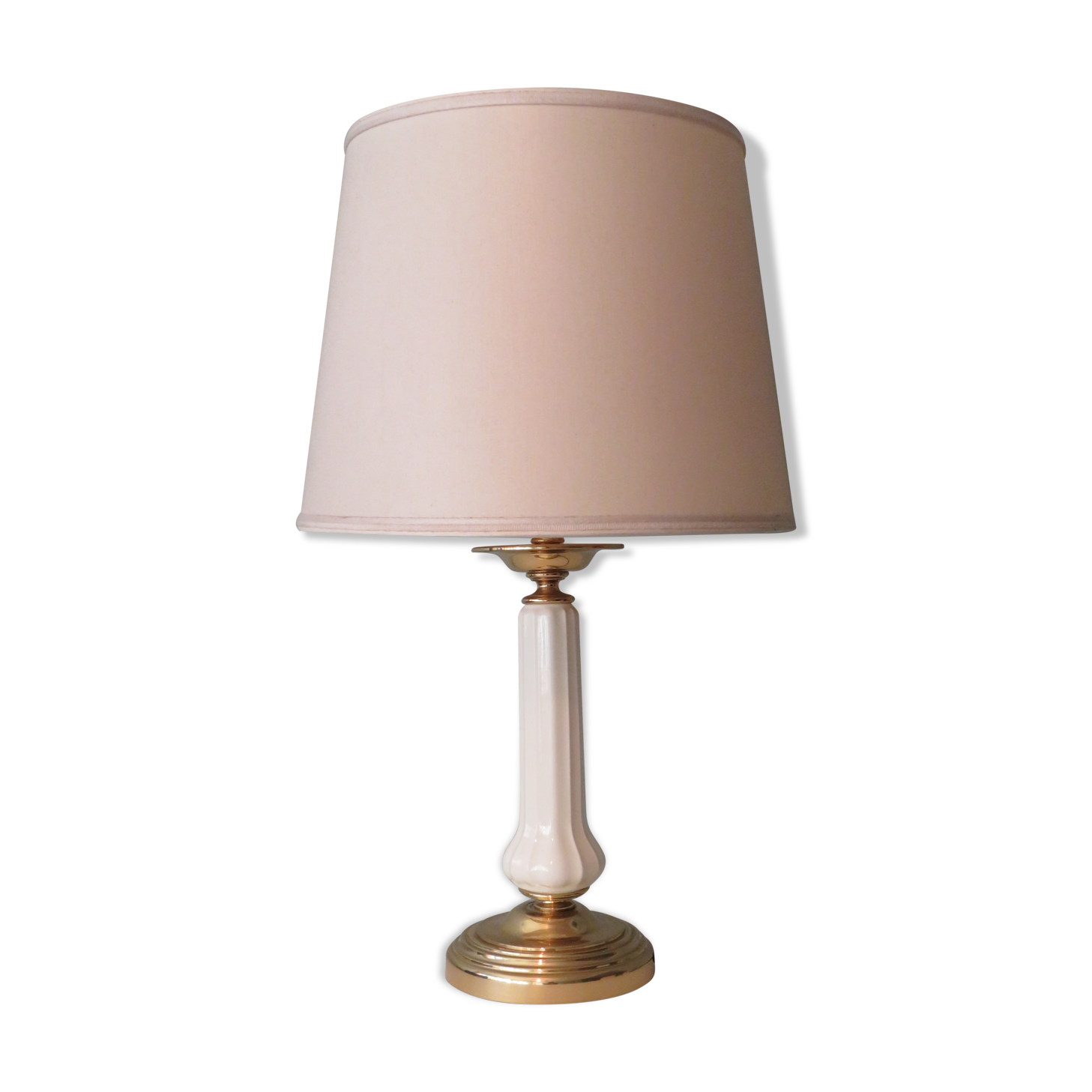 Impressive lamp with white ceramic stem and 1970 brass base