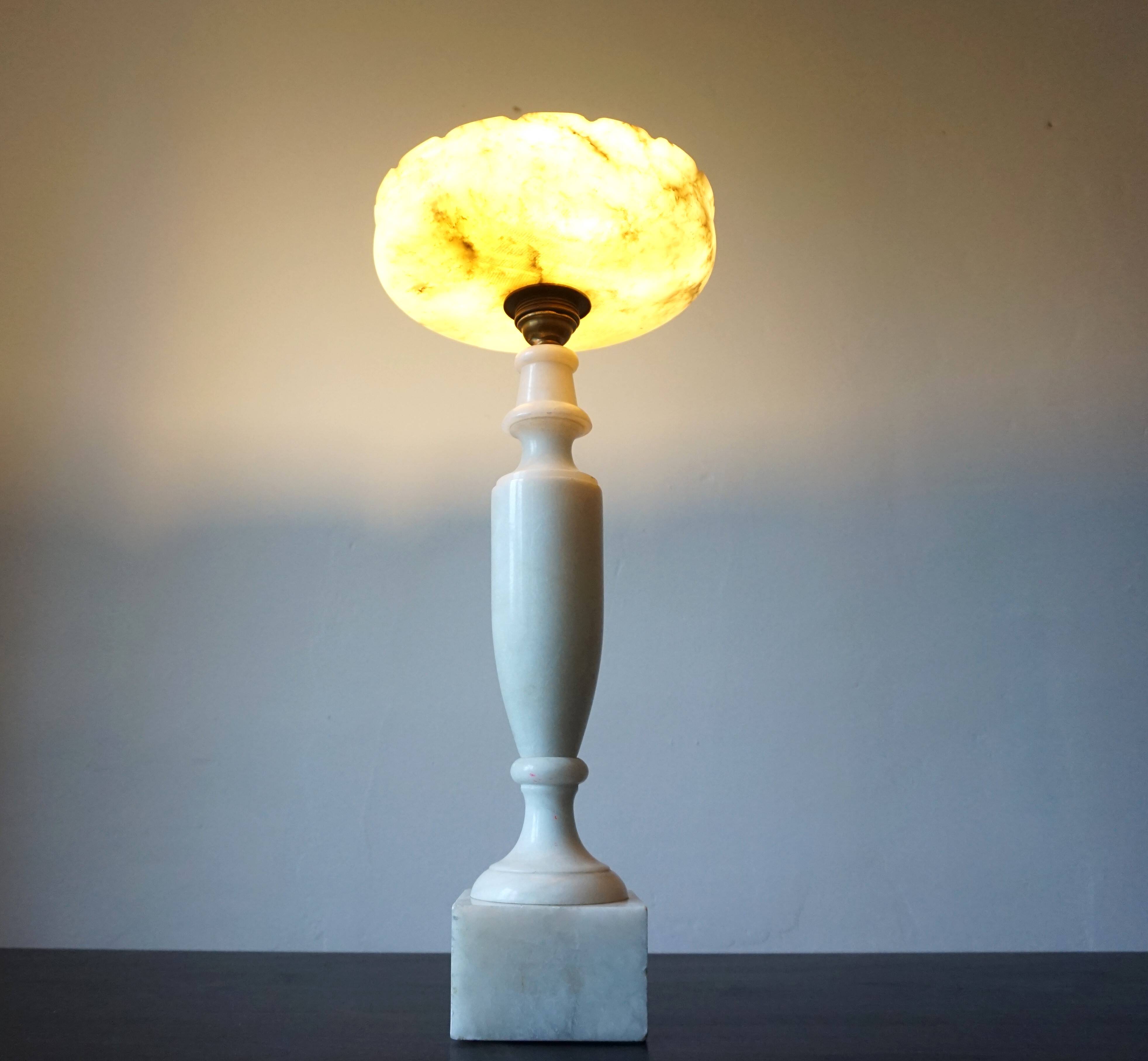 Lampe de table française Louis XVI en marbre