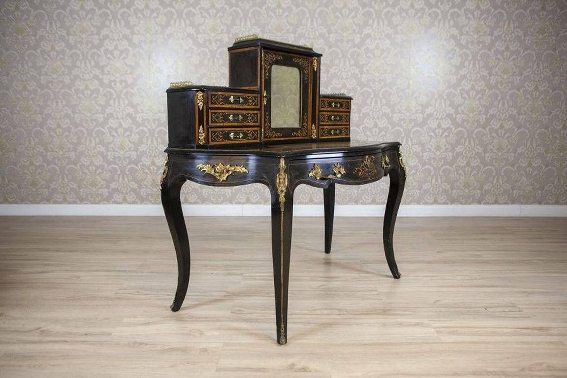 Bureau secrétaire pour dames en acajou et pin plaqué en acajou des années 1950.