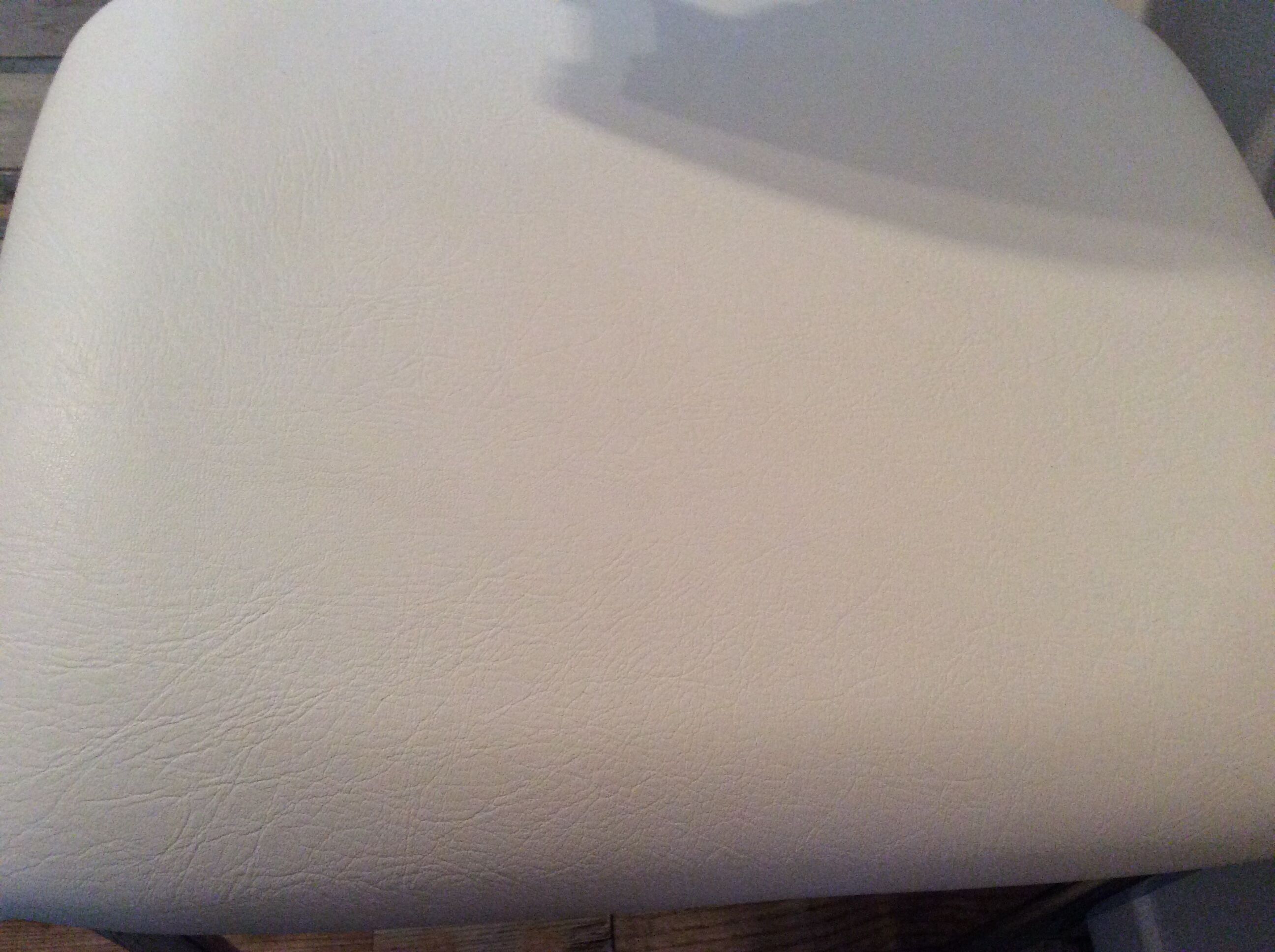 Set of 6 vintage chrome white leather chairs 70/80