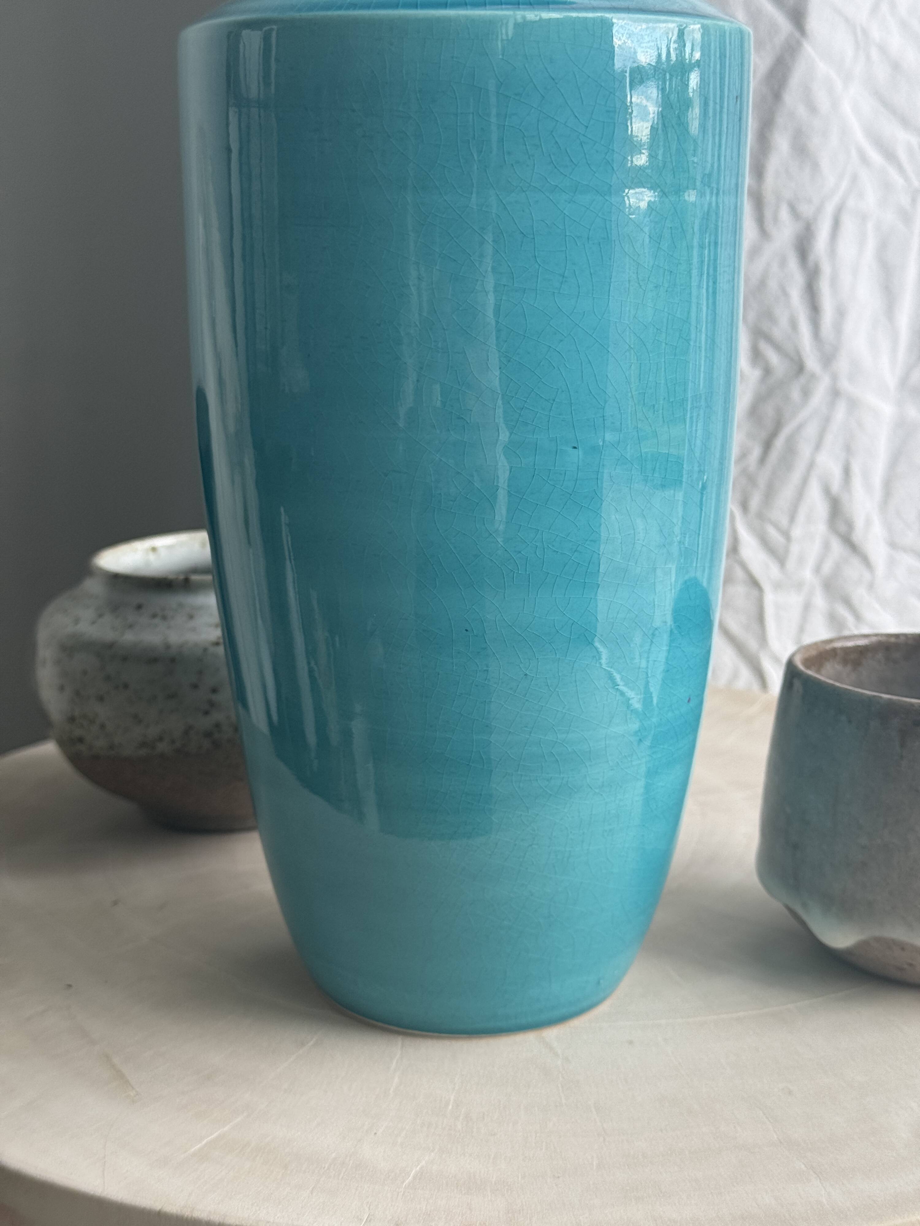 Turquoise blue vase H25.5
