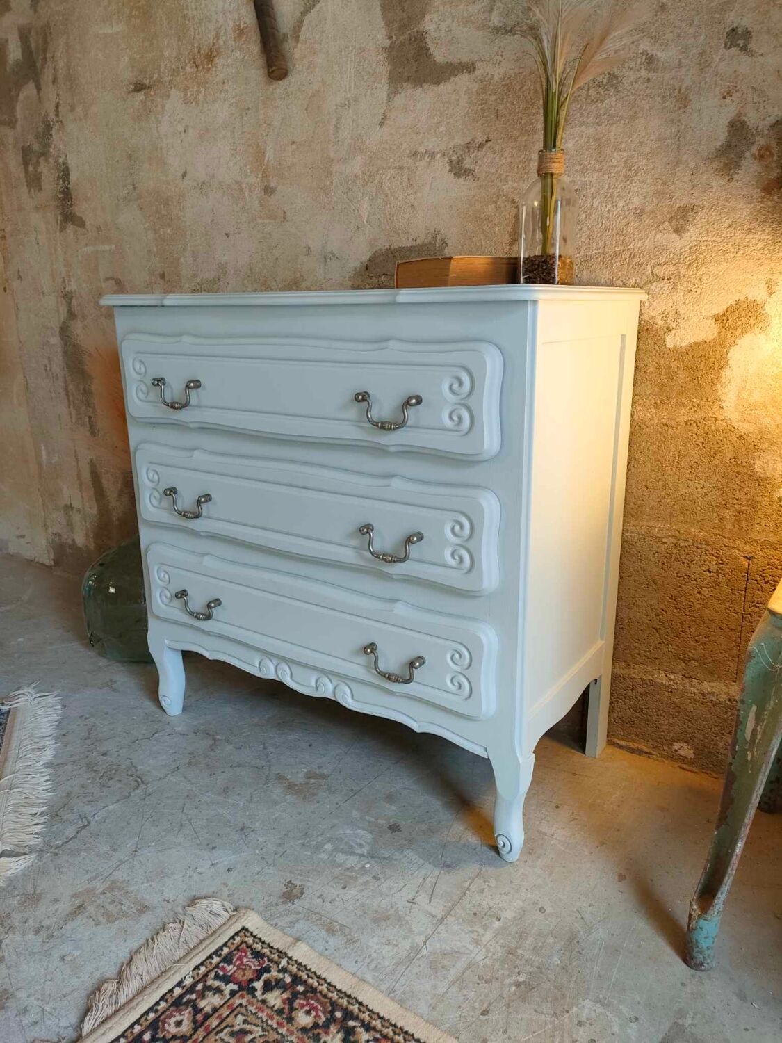 Art deco chest of drawers