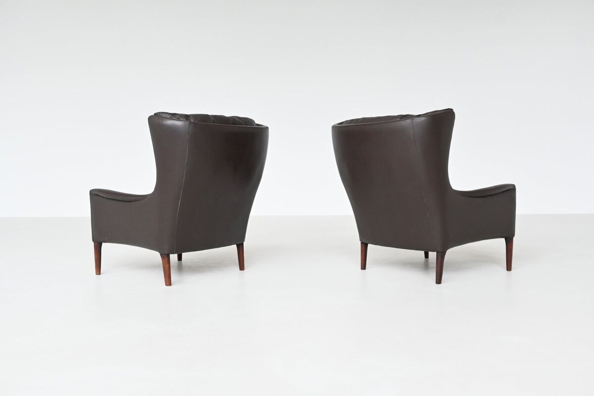 Pair of Durlet lounge chairs in brown leather Belgium 1960