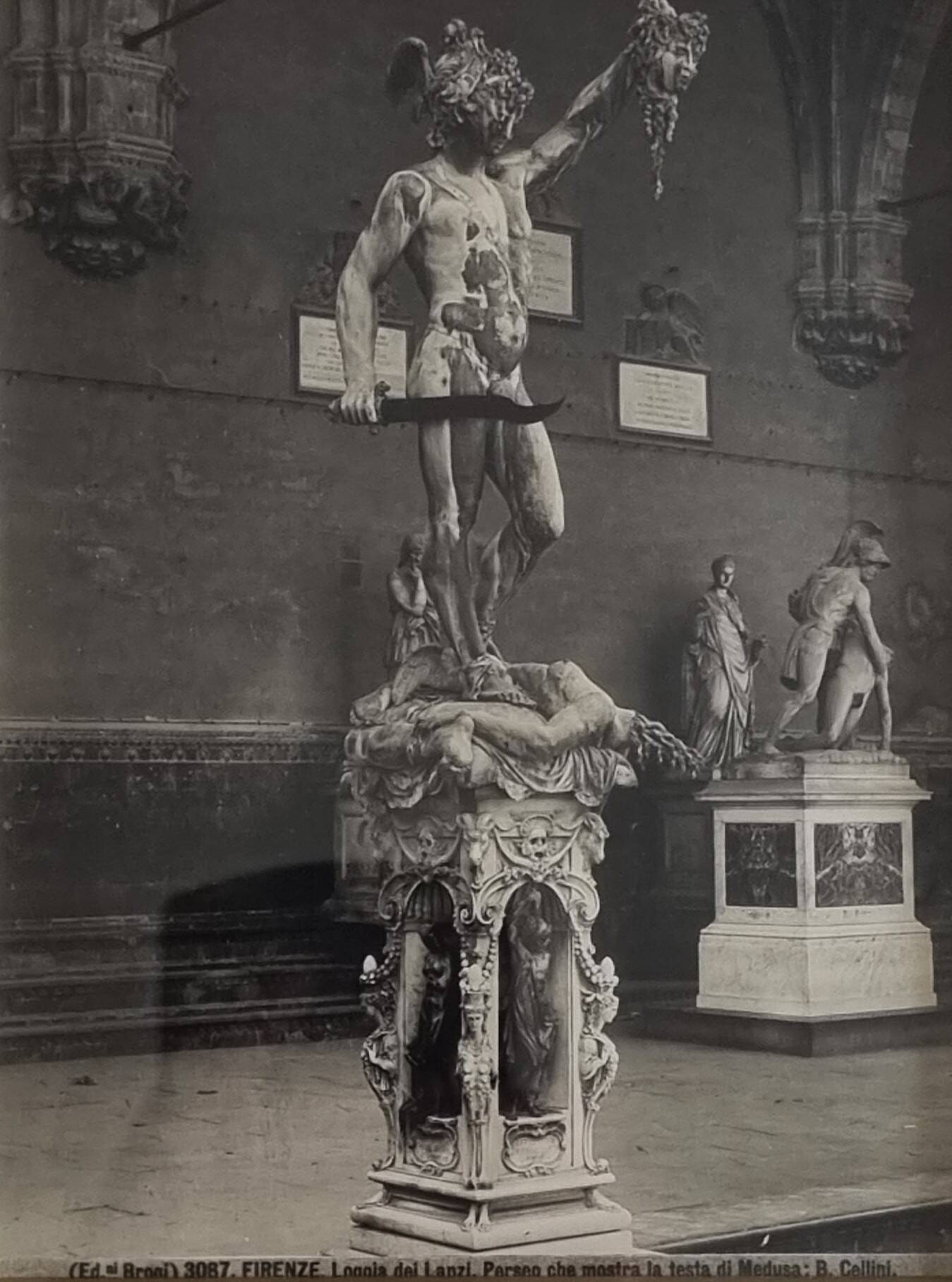Gelatin-silver photograph Broni Florence Persée Cellini circa 1900 30x35 cm