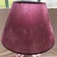 Lampe potiche porcelaine dessin fleurs avec abat-jour violet vintage