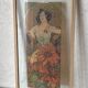 Illustration Mucha sur verre cadre doré