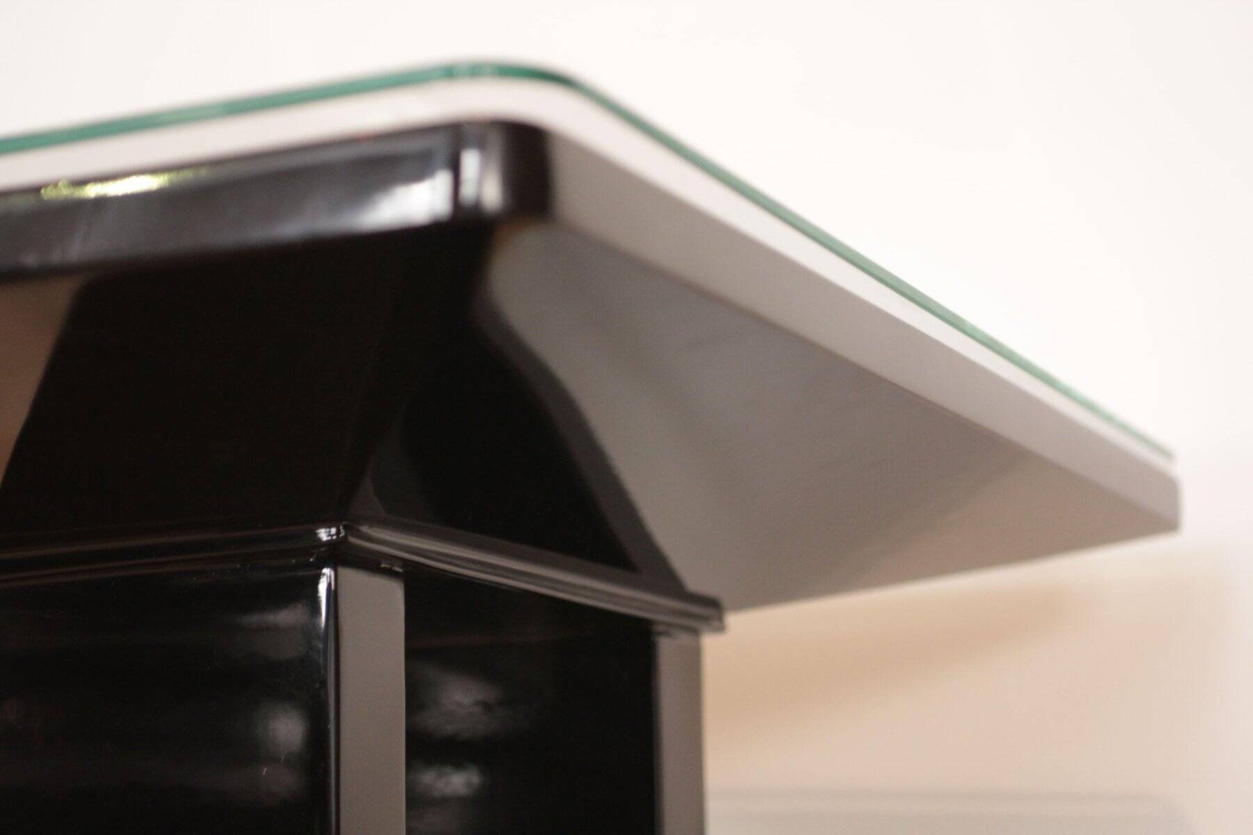 Art Deco Bauhaus Side Table in Black Lacquer & Chrome, Austria, 1920s