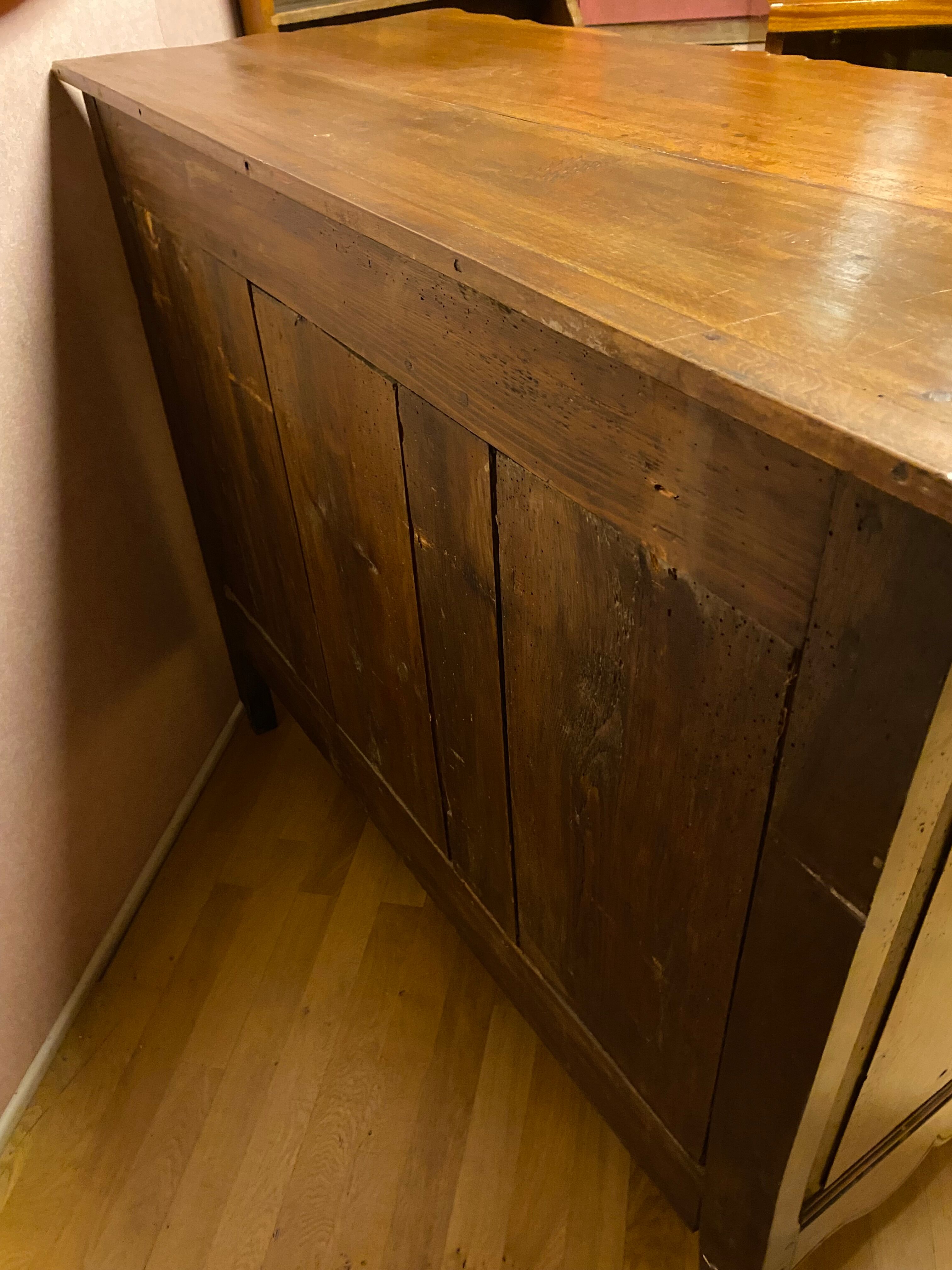 Buffet provençale en noyer XVIII siècle