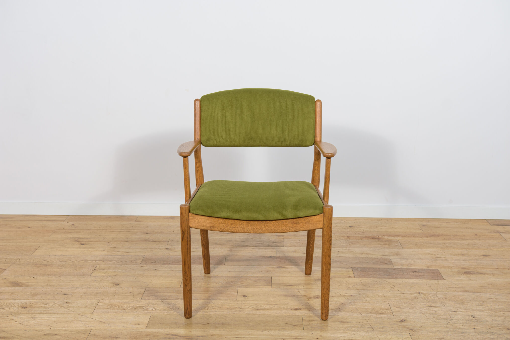 Chaises de salle à manger en chêne du milieu du siècle Modèle J62 par Poul M. Volther pour FDB Mobler, Danemark, années 1960, Ensemble de 4