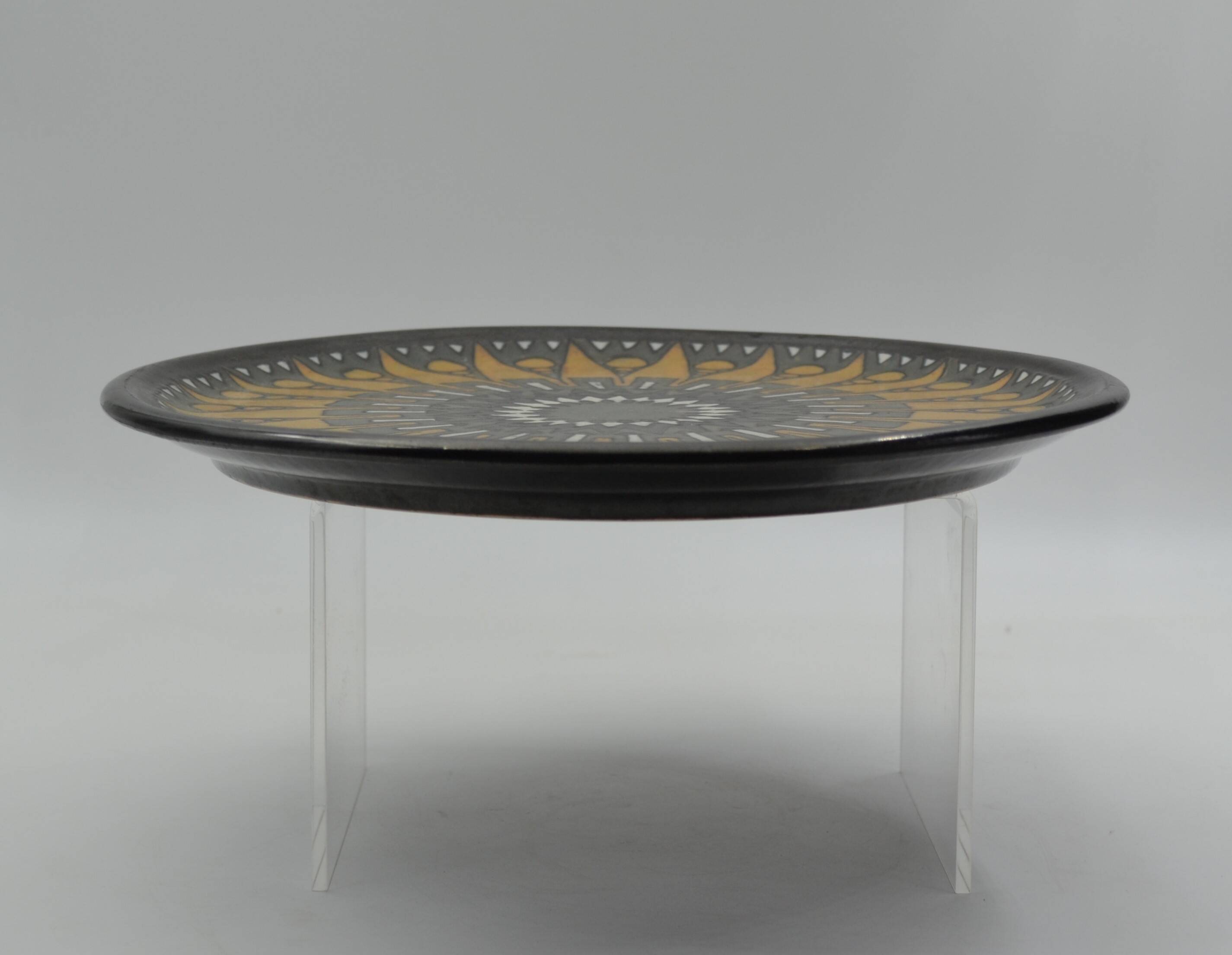 Large stoneware dish HB Quimper Odetta