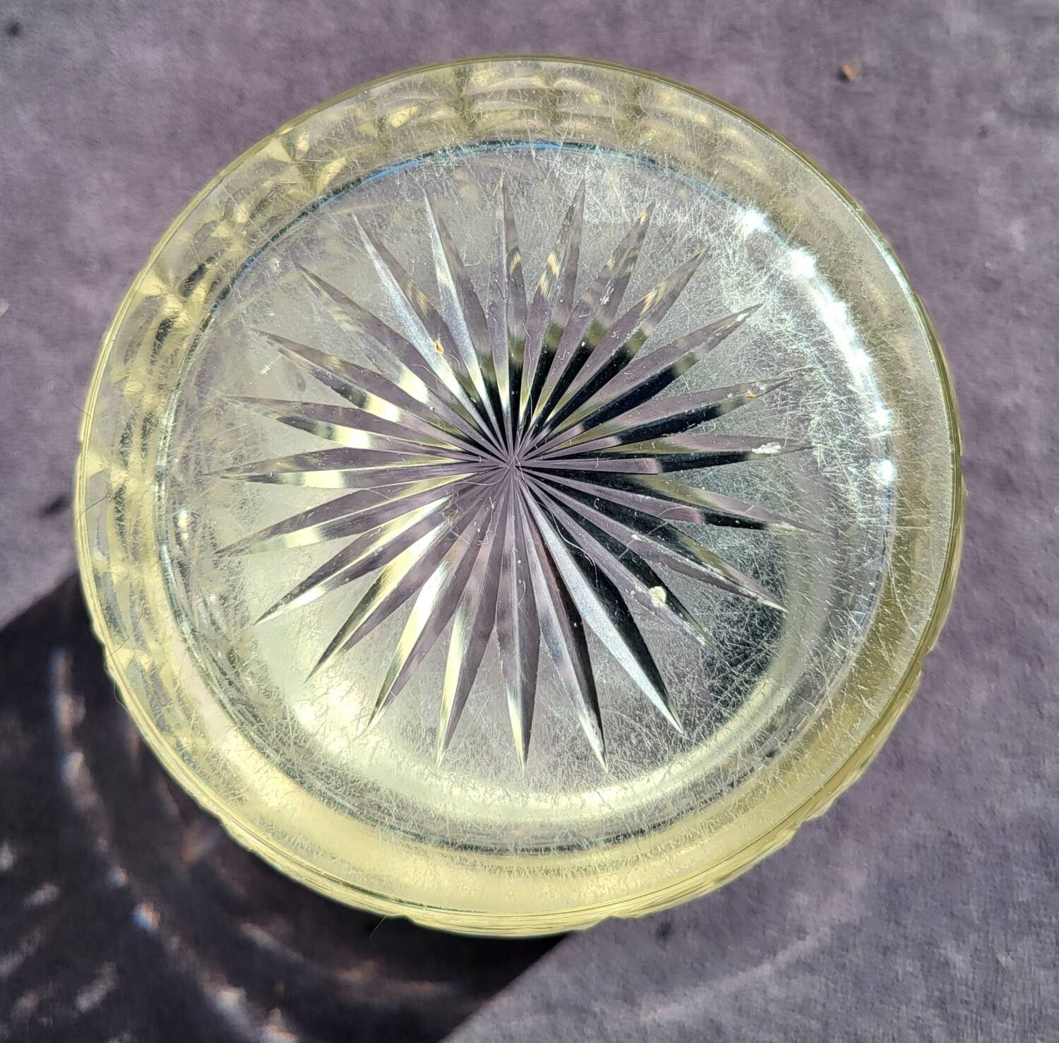 Vanity, cut crystal box