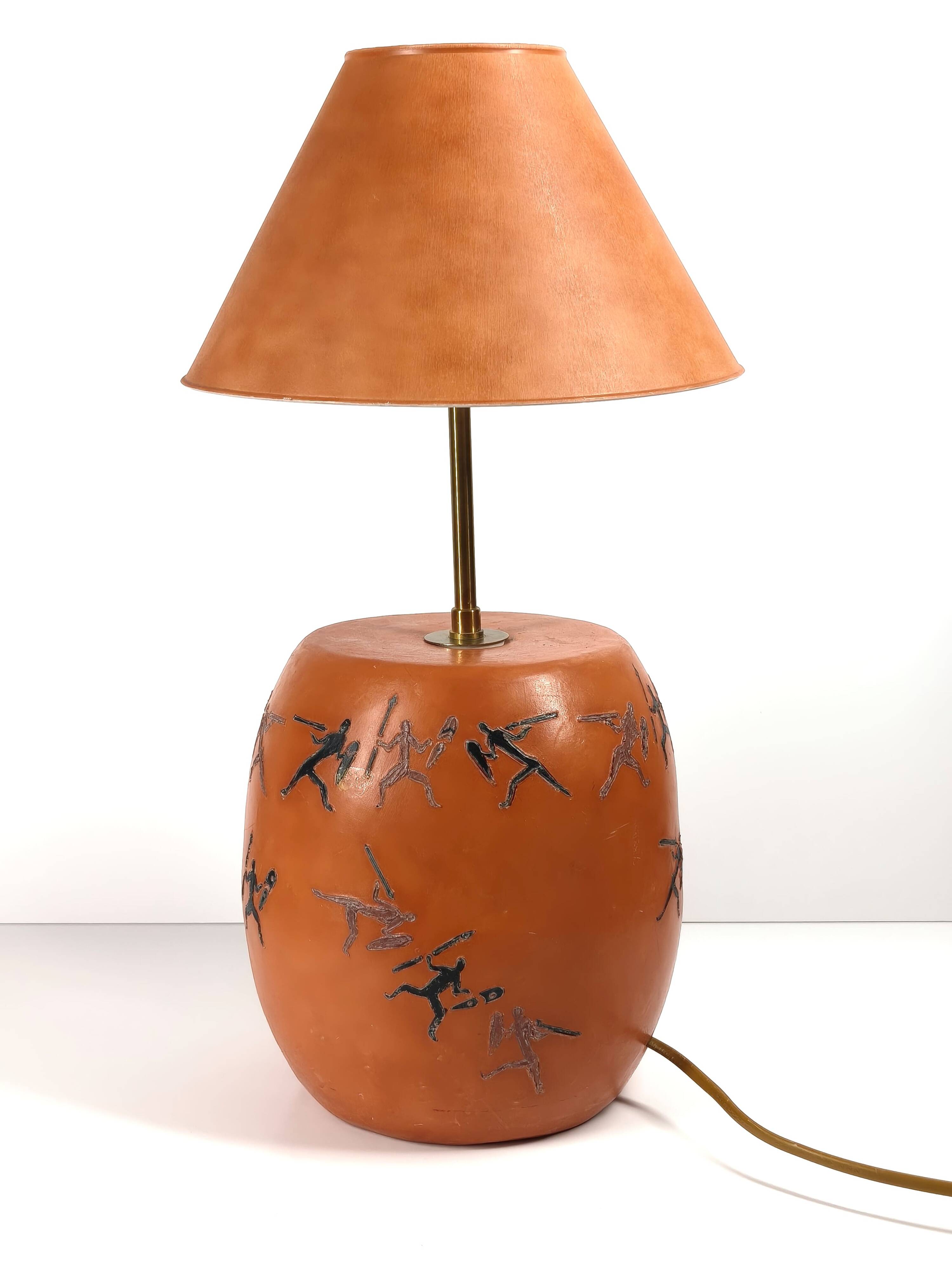 Vintage textured ceramic table lamp