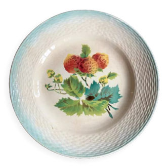 Saint Amand strawberry dessert plate