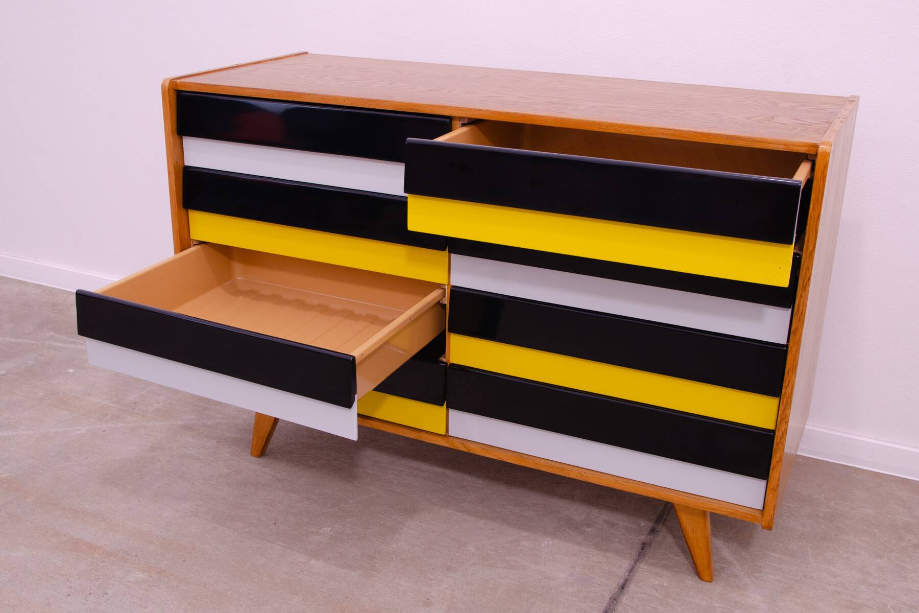 Commode vintage U-458 par Jiri Jiroutek, Tchécoslovaquie, 1960
