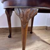 Queen Anne Style Burr Walnut Round Coffee Table by Cameo (Circa 1960)