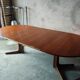 Extendable dining table
