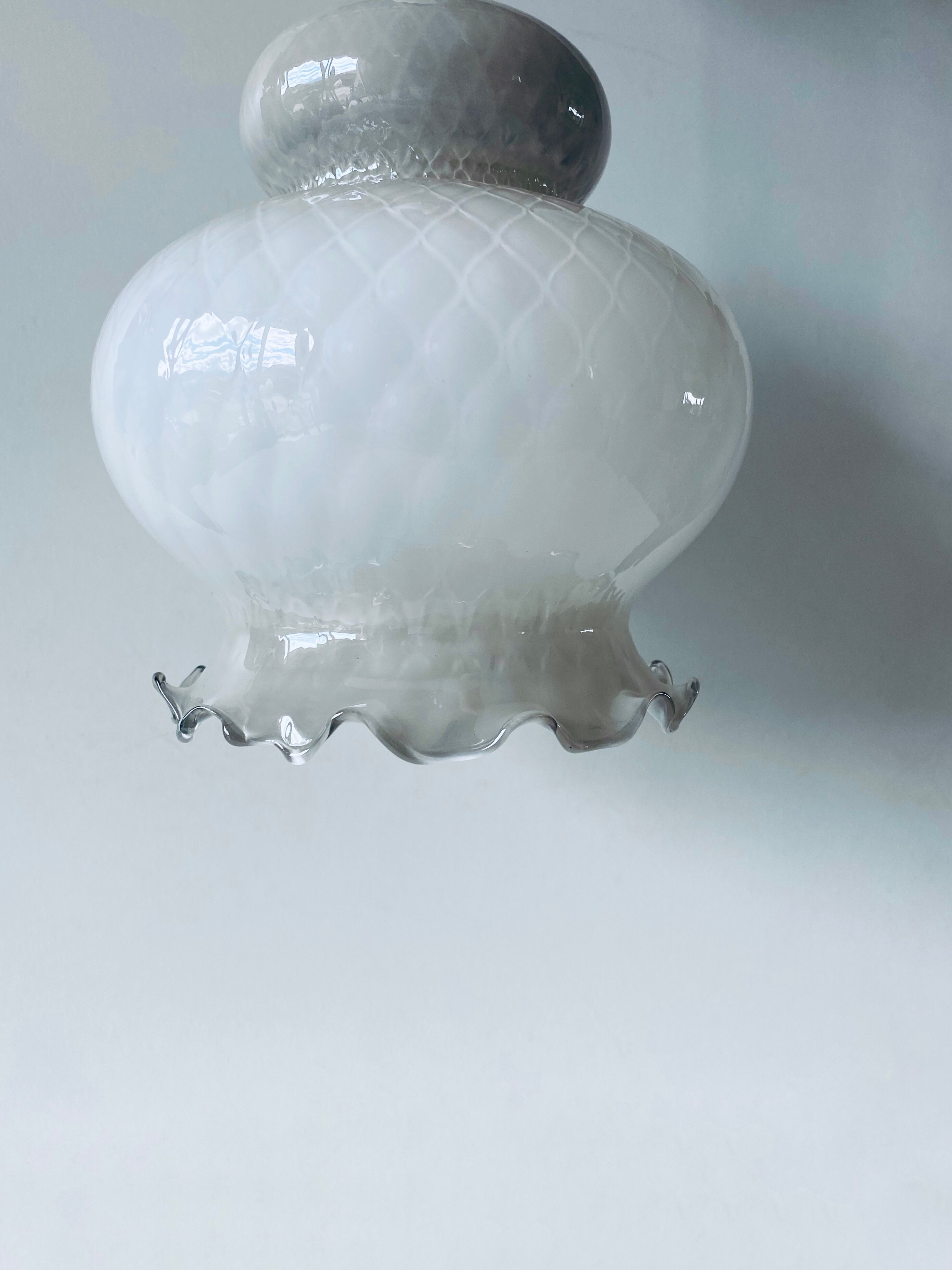 Glass hanging lamp