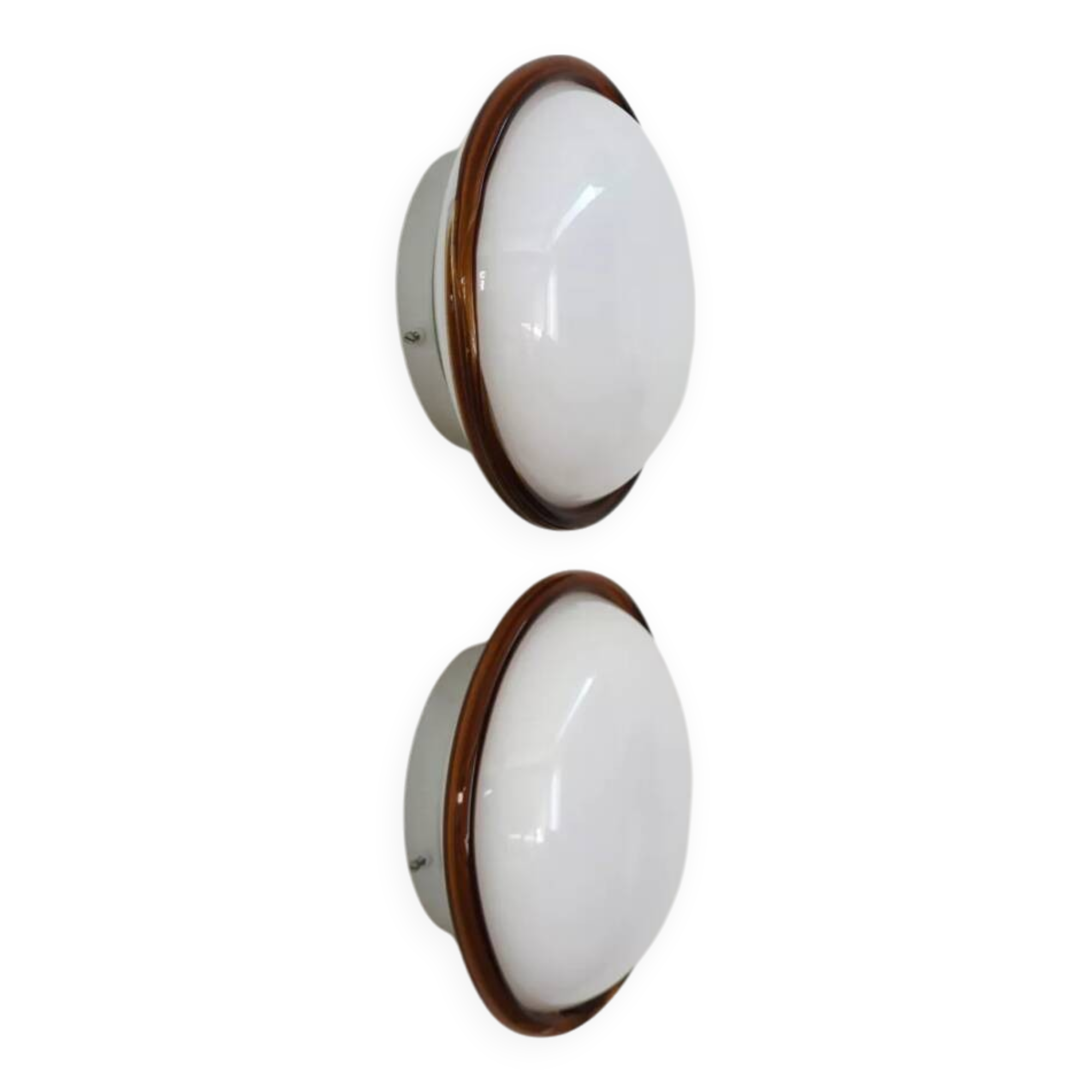 Pair of Leucos “Ronda” wall lights from the 70s