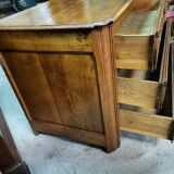Commode 3 tiroirs en merisier du xvii ème siecle