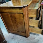 17th century cherry wood 3-drawer chest of drawers