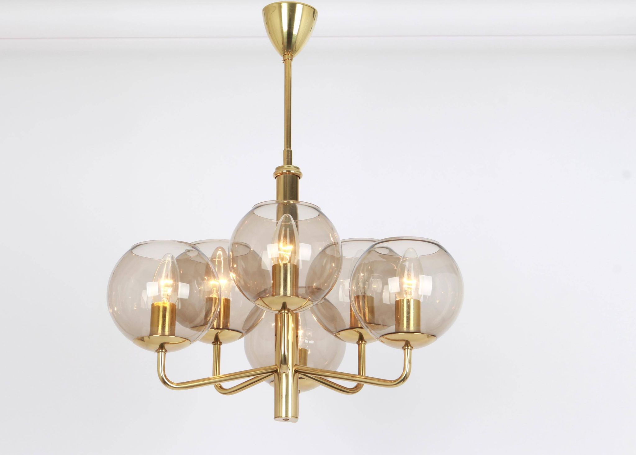 Small designer suspension light in the style of Sciolari, 1960s.