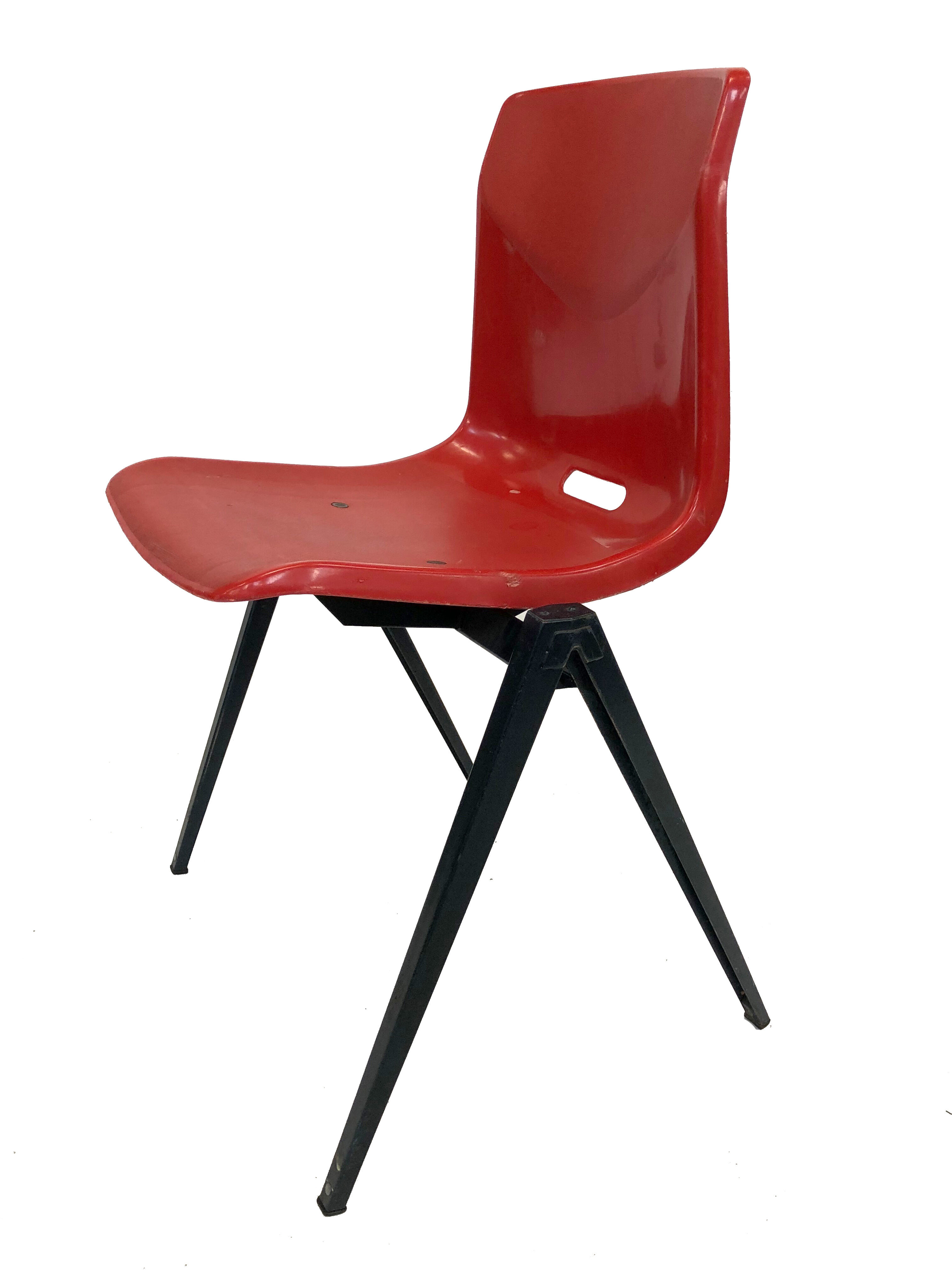 Chaise galvanitas vintage avec pieds compas