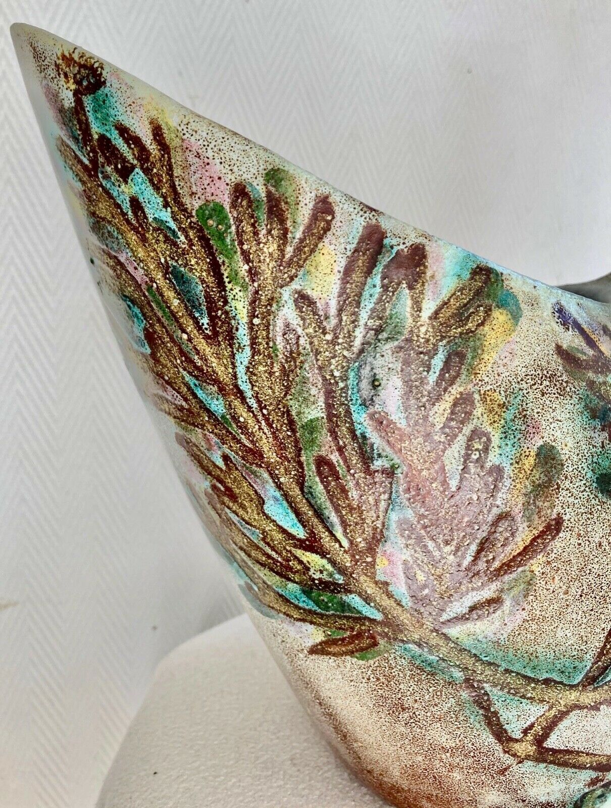 Vase zoomorphisme ceramic decoration d'oiseau signed guy Accolay