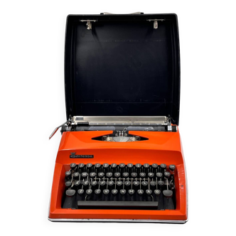 Condessa Adler typewriter